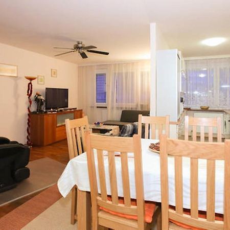 Apartment Mariahilf - 4Rooms4You Wien Phòng bức ảnh